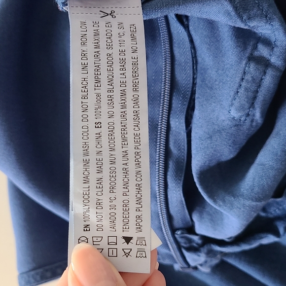 Forever21 Soft Denim overalls / jumpsuit NWT - Picture 5 of 5